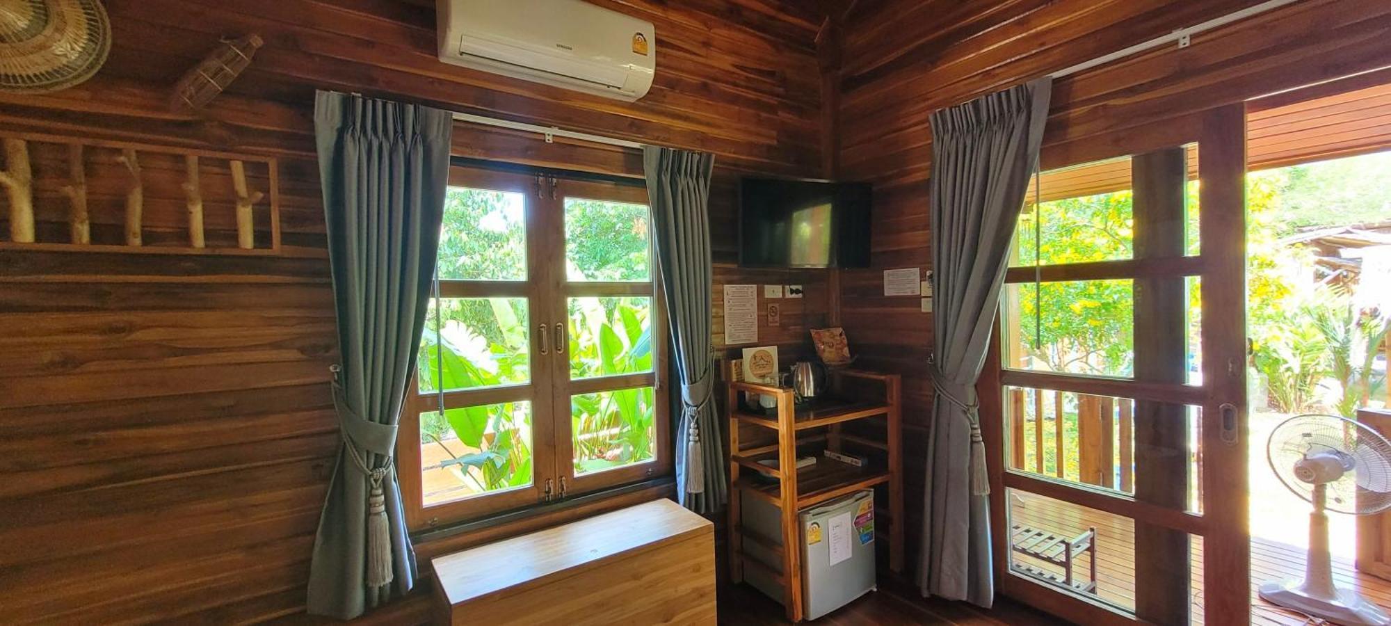 Samui Blue Bird Bed & Breakfast Mae Nam Room photo