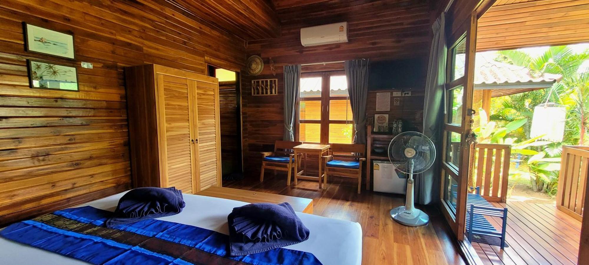 Samui Blue Bird Bed & Breakfast Mae Nam Room photo